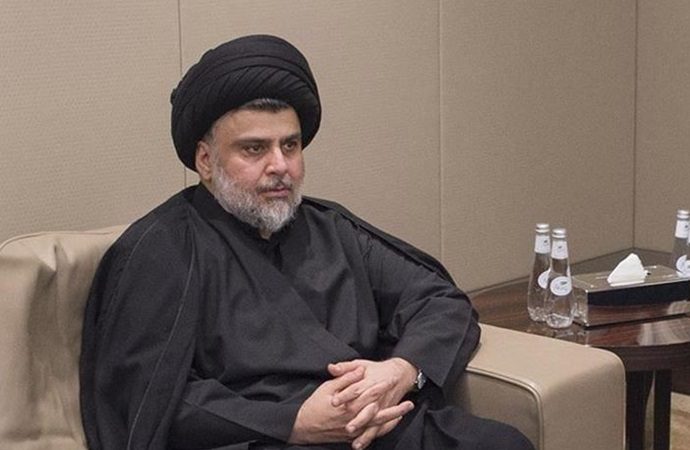 مقتدى الصدر يطالب القضاء بحل مجلس النواب العراقي