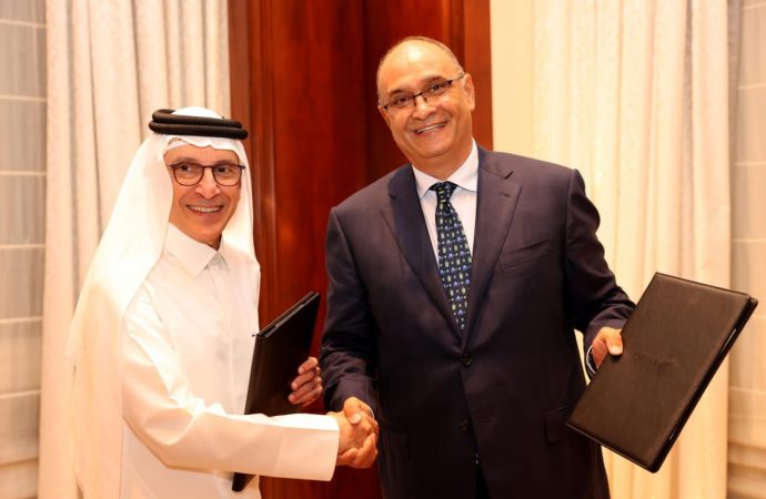 أيلة توقع اتفاقية إدارة مع الخطوط الجوية القطرية لافتتاح نادي شاطئ B12 الدوحة