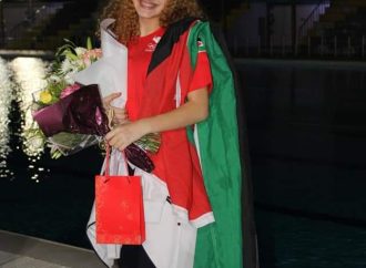 أول أردنية تشارك ببطولة عالمية لسباحة الزعانف