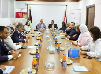 لجنة السياحة والتراث في مجلس الاعيان تزور شركة البريد الأردني 