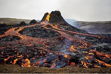 إغلاق موقع سياحي في ايسلندا وسط مخاوف من ثوران بركاني