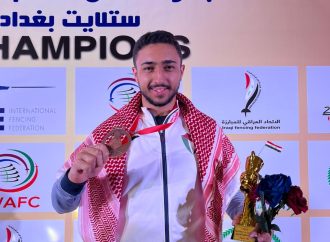 طالب جامعة عمان الأهلية أسامة المصري يتألق في بطولة كأس العالم للمبارزة