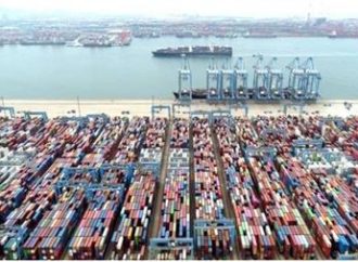 التجارة العالمية: نمو تجارة السلع العالمي قد يقل عن 3.3 % هذا العام