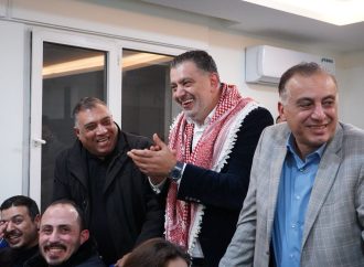 مكتب شباب حزب إرادة يحتفل بفوز المنتخب في مقره.. فيديو وصور
