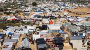 إسرائيل تشتري 40 ألف خيمة لإجلاء المدنيين من رفح