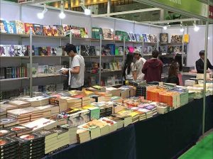 إقبال مشهود على أجنحة دور النشر الأردنية في معرض الدوحة للكتاب