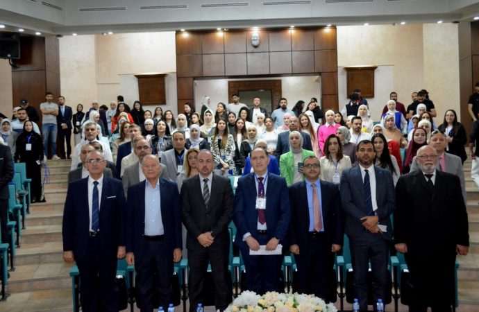 افتتاح فعاليات المنتدى العلمي الثاني لصيدلة عمان الأهلية