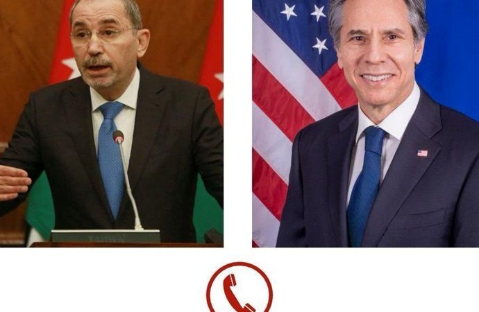الصفدي يتلقى اتصالا هاتفيا من وزير الخارجية الأمريكي